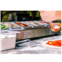 Ooni Pizzabelag-Container, Medium -Camping Lieferungen edelstahl pizzabelag container mittelgross mit kunststoffdeckel ooni zubehoer 1000 2 25301