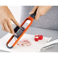 Joseph Joseph Handi-Grate 2-in-1 Minireibe Und -hobel 10 Joseph Joseph Handi-Grate 2-in-1 Minireibe Und -hobel -Camping Lieferungen hobelreibe joseph joseph handi grate 2 in 1 minireibe und hobel raffel raspel 1000 3 19427