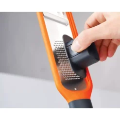 Joseph Joseph Handi-Grate 2-in-1 Minireibe Und -hobel 13 Joseph Joseph Handi-Grate 2-in-1 Minireibe Und -hobel -Camping Lieferungen joseph joseph handi grate 2 in 1 minireibe und hobel raffel raspel hobelreibe fingerschutz 1000 6 19427