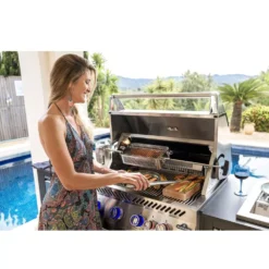 Outdoorküche Napoleon OASIS Compact 105 Mit BIG32-1 Und Einbau Sizzle Zone | Ausstellungsstück -Camping Lieferungen oasis compact 105 big32 einbaugrill sizzle zone napoleon outdoor kitchen drehspiess infrarot heckbrenner 1000 11 28670