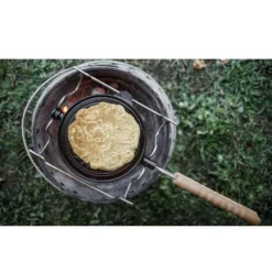 Petromax Wende-Waffeleisen Inklusive Haltegestell -Camping Lieferungen waffeln in herzform im feuer ueber glut backen petromax wendewaffeleisen zubehoer backformen 1000 7 25982